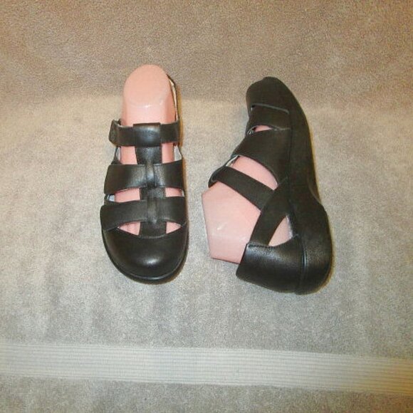 Alegria TRAQ Black Out LEATHER Comfort Size 38 US 8 8.5 SANDALS Fisherman ADJUST - Picture 1 of 13